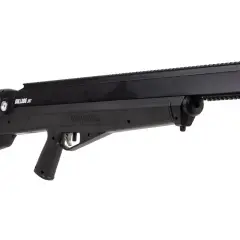 Carabine noire Benjamin Bulldog .357 sur fond blanc.