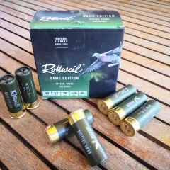 Boîte et cartouches Rottweil Game Edition "Pigeon Taube Colombo". Avis : ces balles Rottweil sont exactes pour la chasse.