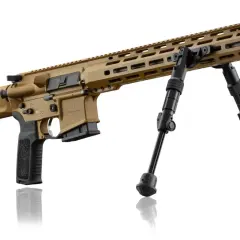 Fusil tactique Schmeisser, couleur sable, calibre 223 Remington, avec bipied.