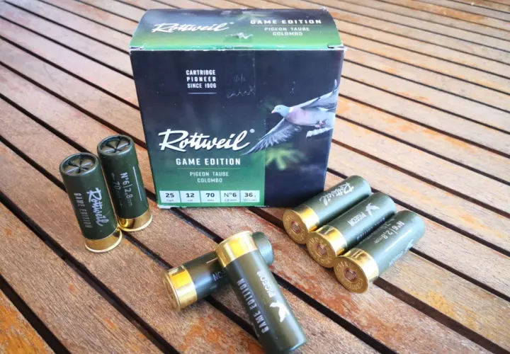 Boîte et cartouches Rottweil Game Edition "Pigeon Taube Colombo". Avis : ces balles Rottweil sont exactes pour la chasse.