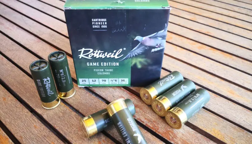 Boîte et cartouches Rottweil Game Edition "Pigeon Taube Colombo". Avis : ces balles Rottweil sont exactes pour la chasse.