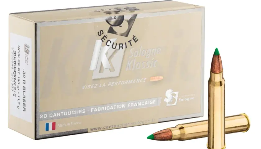 Boîte de cartouches .30 R Blaser, calibre 30r blaser balistique, avec deux munitions sur le côté. Fabrication française.