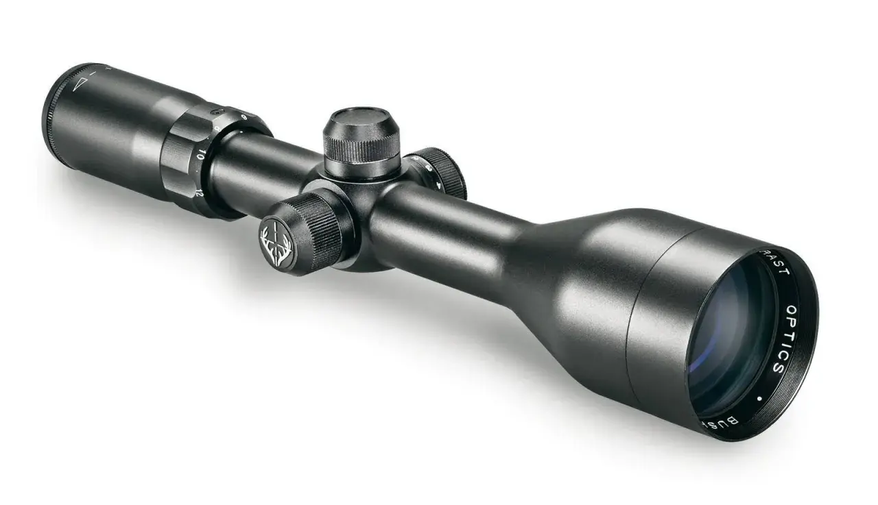 Une lunette de battue Bushnell, noire et élégante, prête pour l'action. Ses réglages précis promettent une visée parfaite.