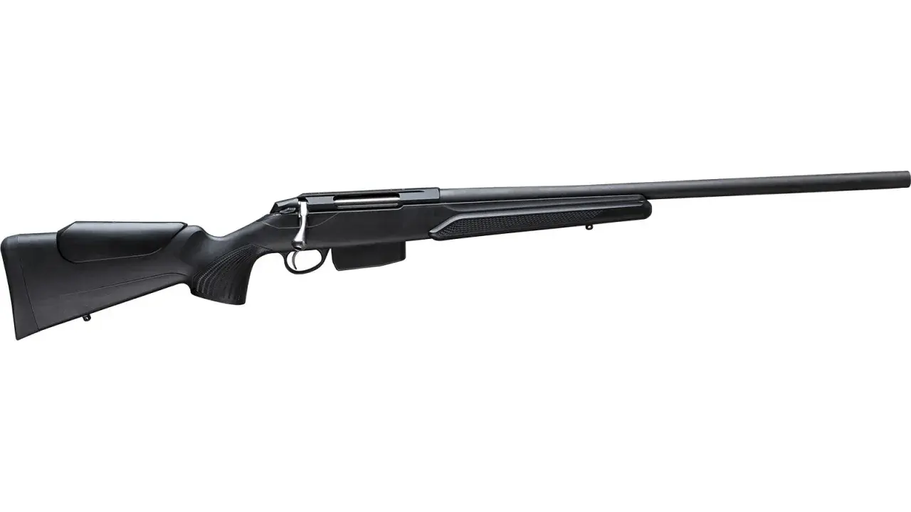 Carabine 222 canon lourd, prête pour le tir de précision. Son design noir et sa crosse ergonomique en font une arme élégante et performante.